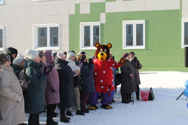 🔑Сегодня 61 семья в Ильинско-Подомском получила ключи от новых квартир. 🔑Сегодня 61 семья в Ильинско-Подомском получила ключи от новых квартир.